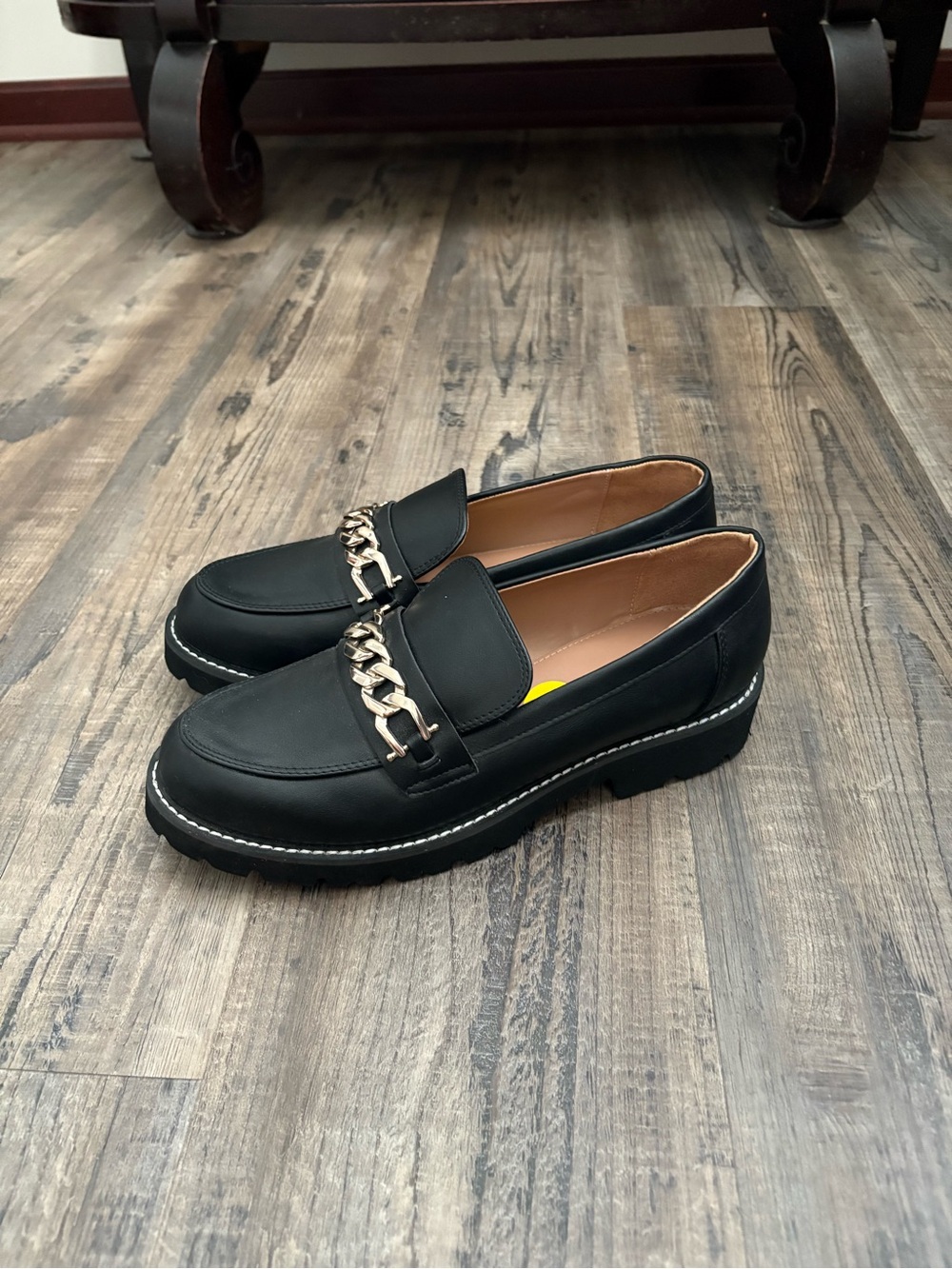 BCBG Generations Loafers Women 9 Black Slip On Shoes With Chain Design